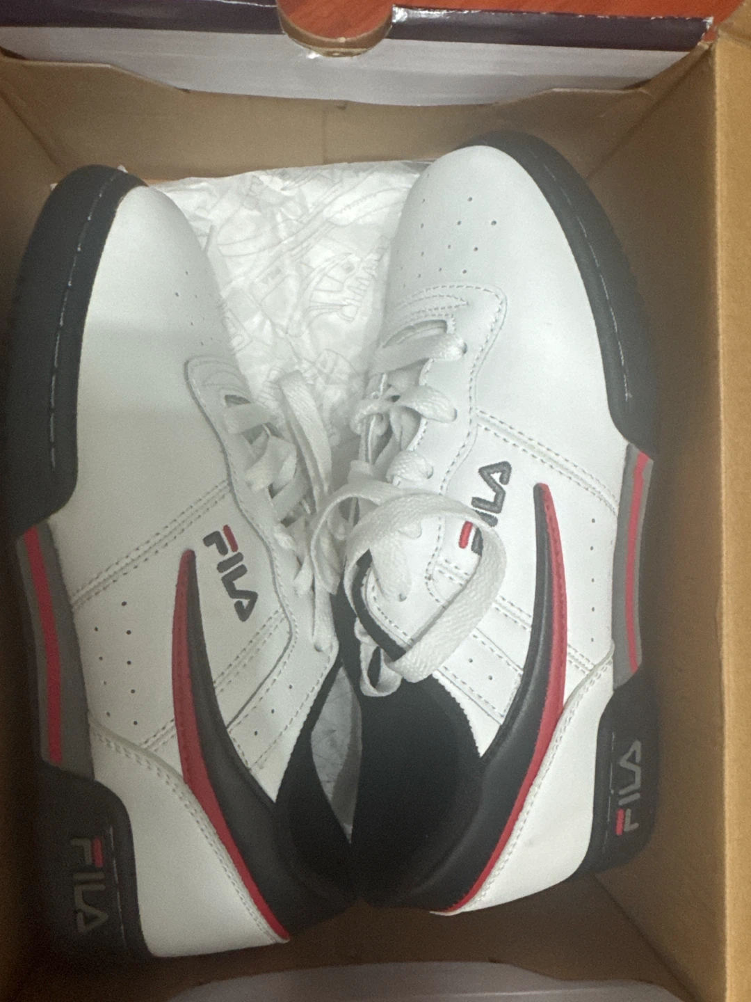 FILA Women’s Sneakers – Size US 6 – Brand New - photo 2