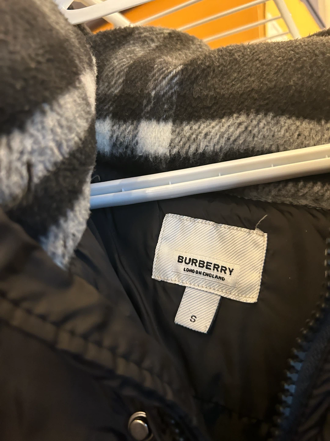 Burberry Puffer Jacket - photo 3