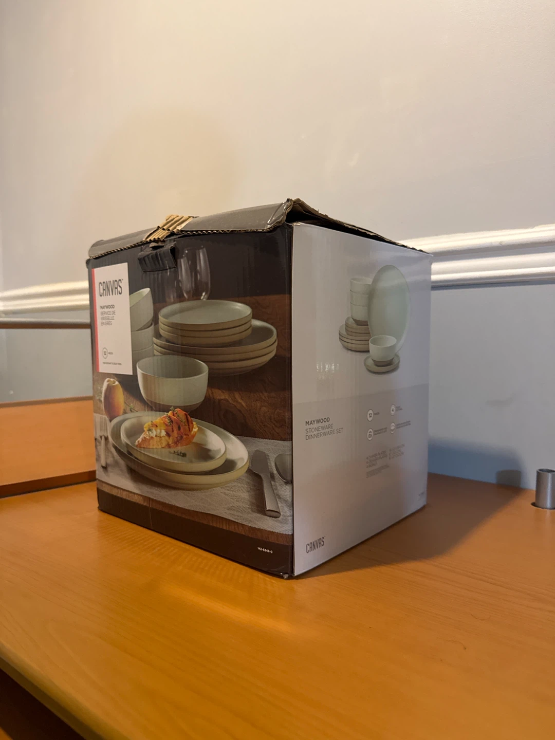 CANVAS Maywood Stoneware Dinnerware Set
