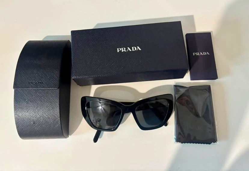 Prada catwalk sunglasses - photo 2