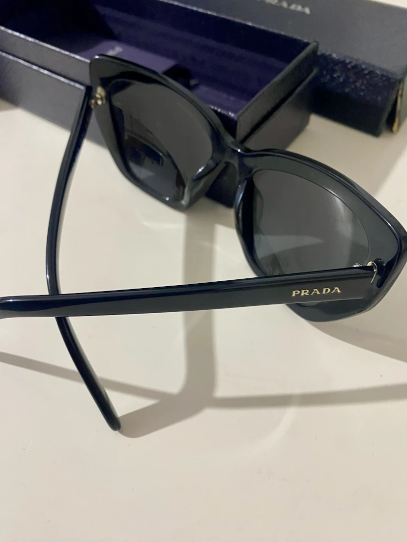 Prada catwalk sunglasses - photo 3