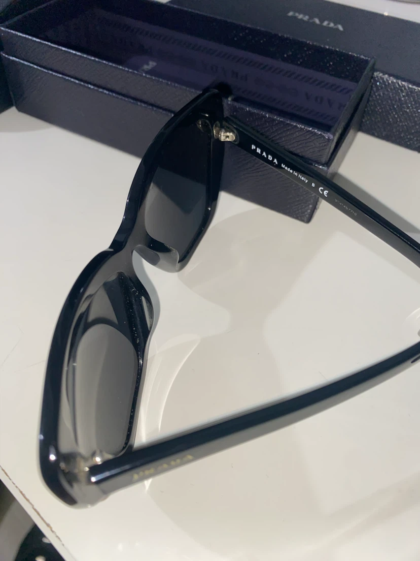 Prada catwalk sunglasses - photo 4