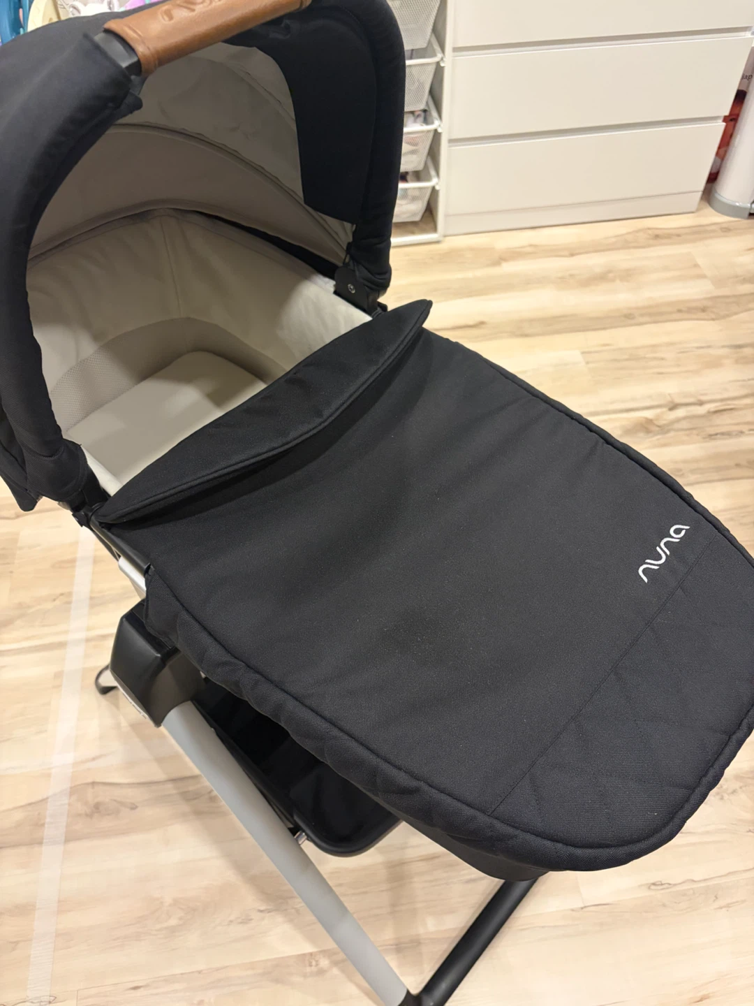 Nuna SWIV + TRIV Bassinet with Stand (Stroller Attachment) - photo 2