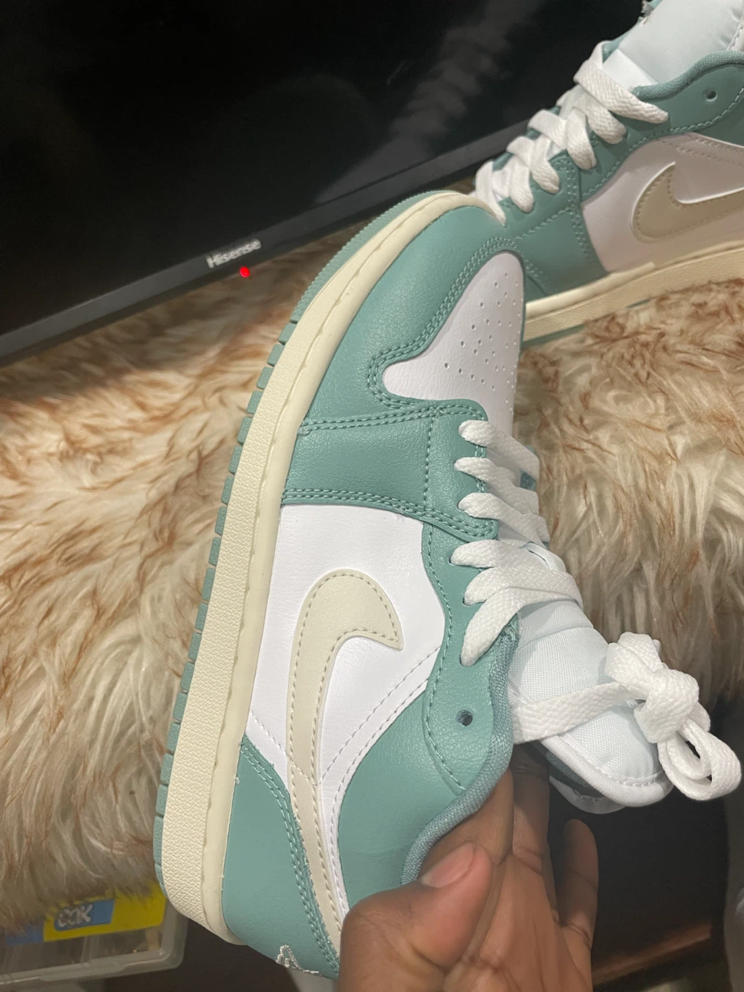 Nike Air Jordan 1 Low SE Size 7 US - photo 4