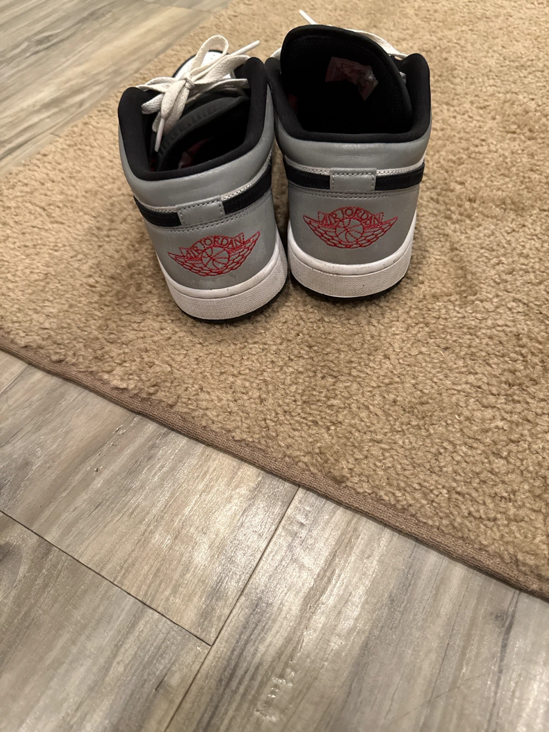 Air Jordan 1 Mid Sneakers - photo 2
