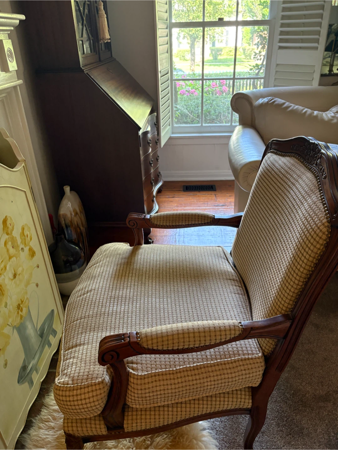 Vintage Accent Chair - photo 5
