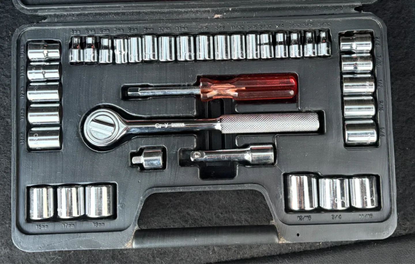 Socket Wrench Set with Ratchet and Screwdriver - photo 3