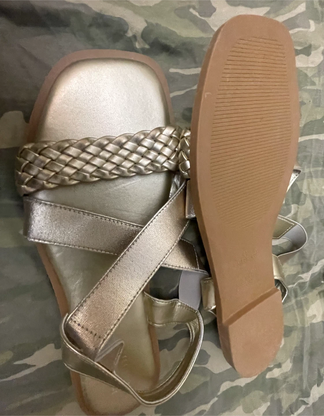 Size 10 wide Gold Braided Flat Sandals - photo 3