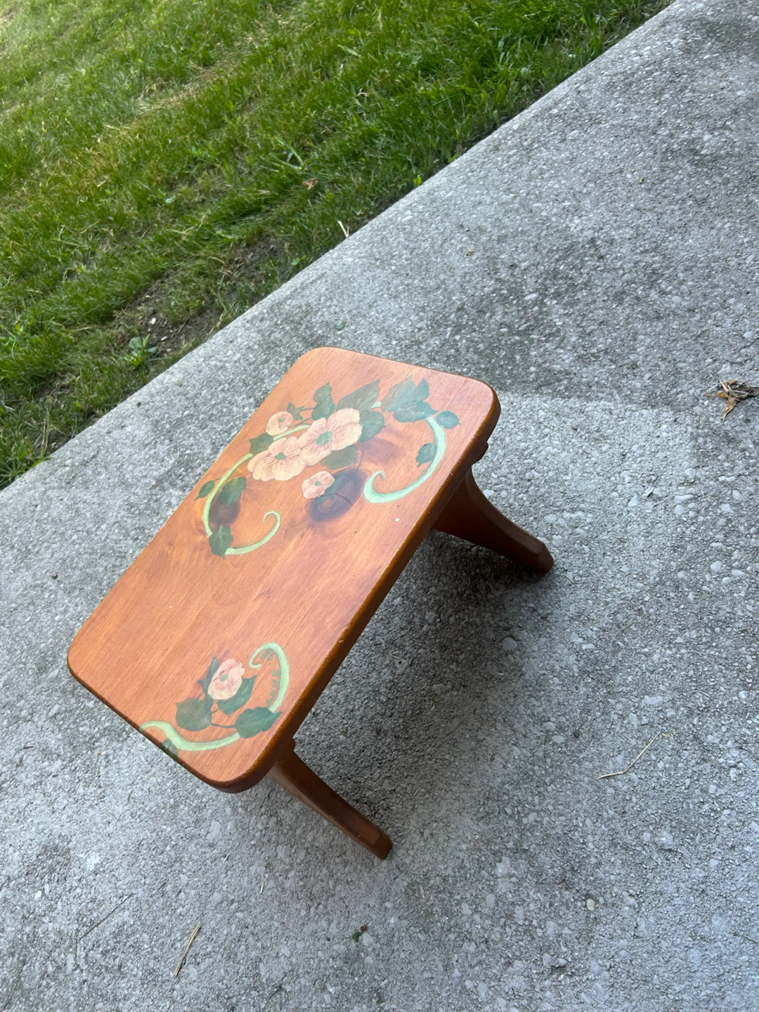 Vintage Floral Wooden Step Stool - photo 2