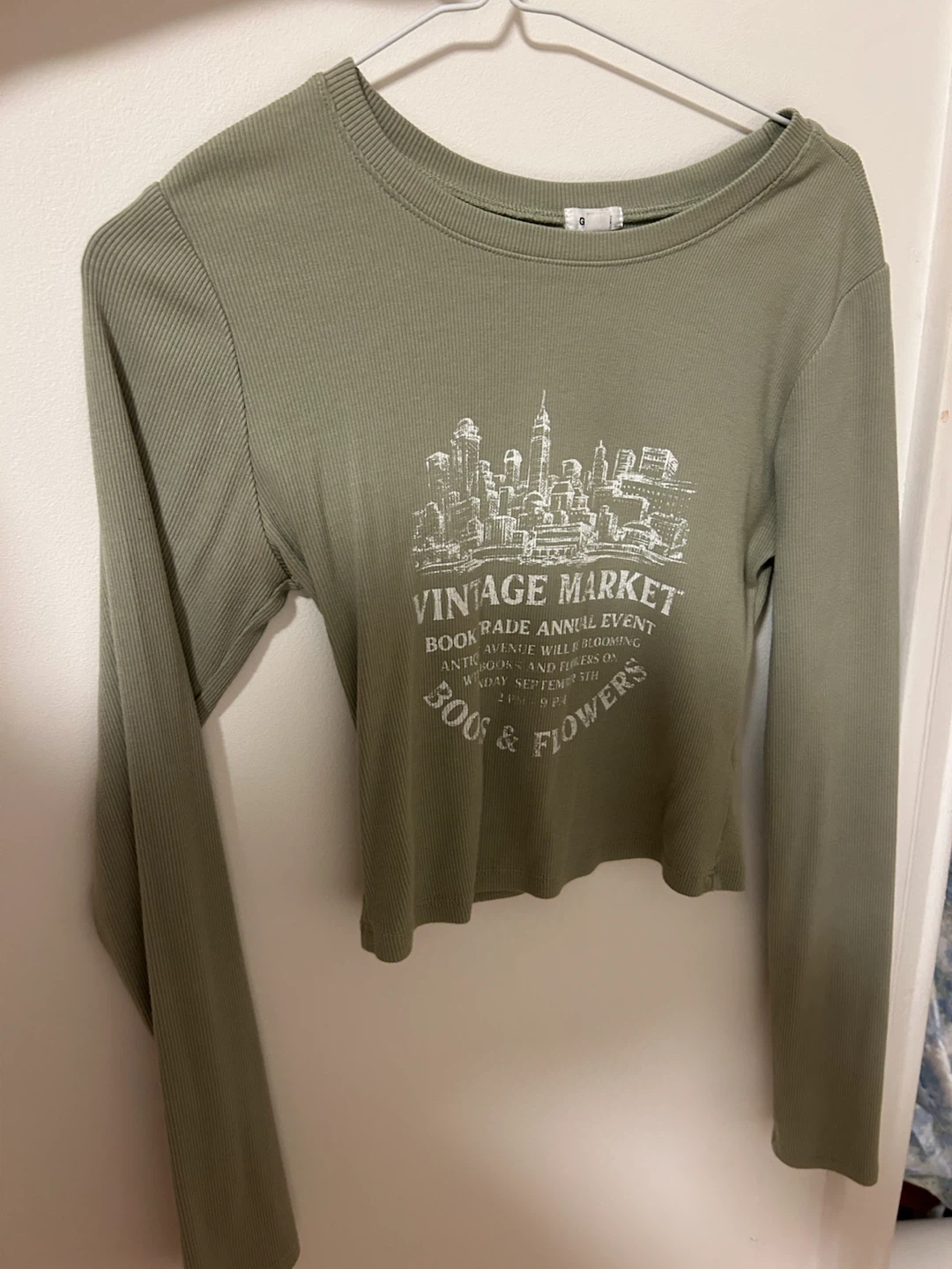 Garage Long Sleeve Cropped Graphic T-Shirt