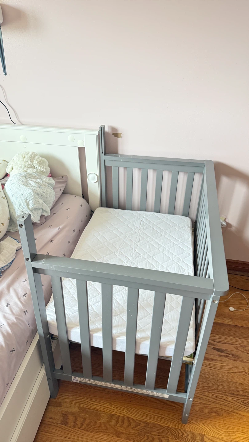 Dream On Me Convertible Mini Crib - photo 4