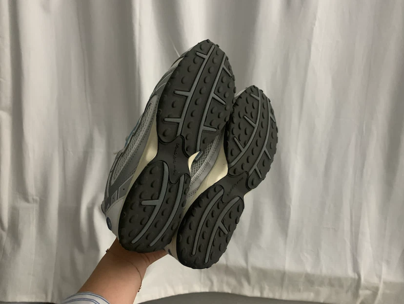 New Balance women shoes US W 6.5 - photo 4