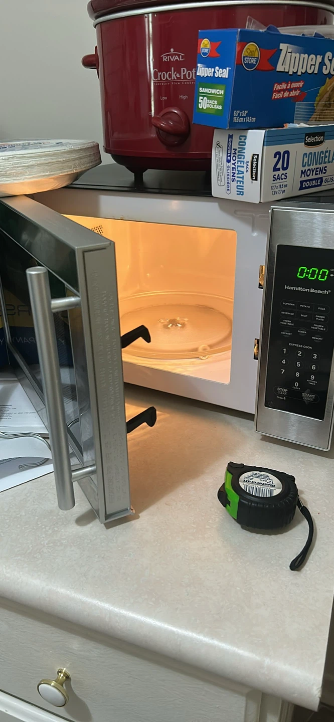 Hamilton Beach Microwave - photo 2