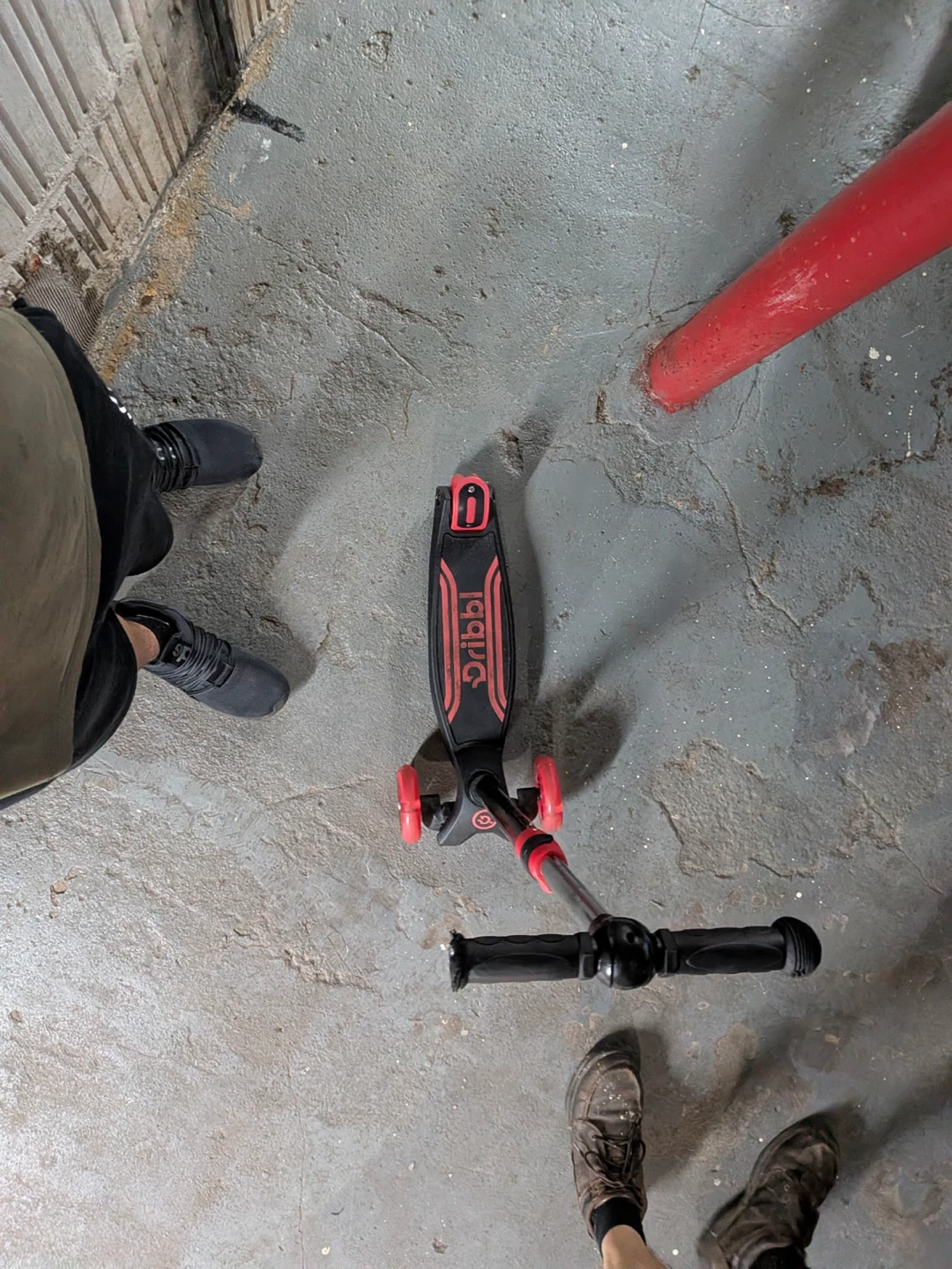 Dribbl 3-Wheel Scooter - photo 3