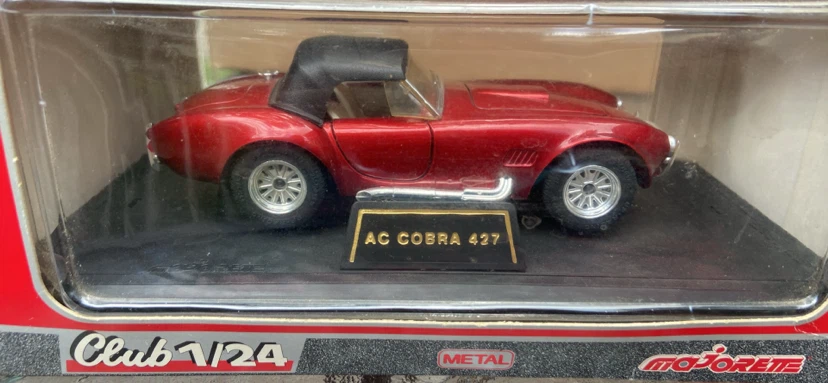 Majorette Club 1/24 AC Cobra 427 Diecast Car - photo 2