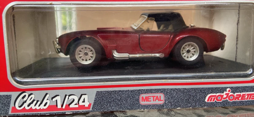 Majorette Club 1/24 AC Cobra 427 Diecast Car - photo 3