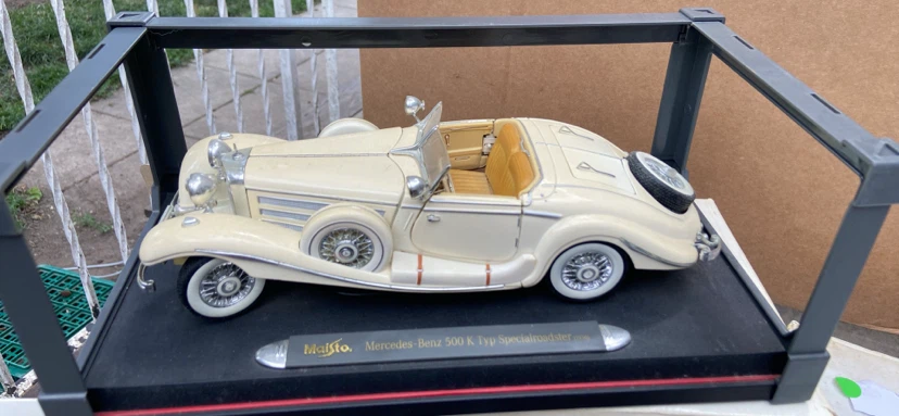 Maisto Mercedes-Benz 500 K Typ Specialroadster Model Car - photo 3