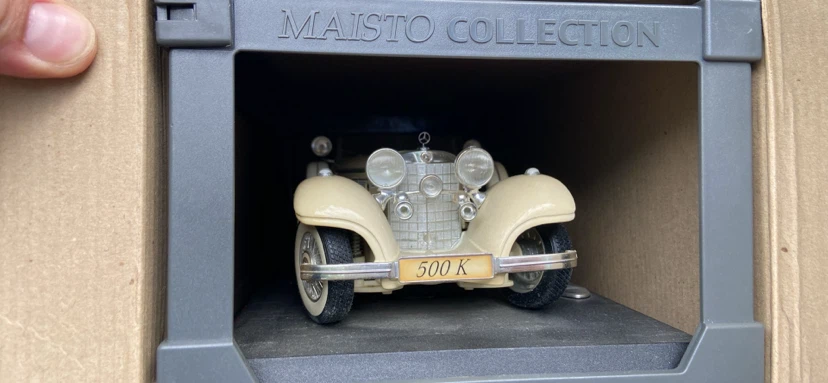 Maisto Mercedes-Benz 500 K Typ Specialroadster Model Car - photo 5
