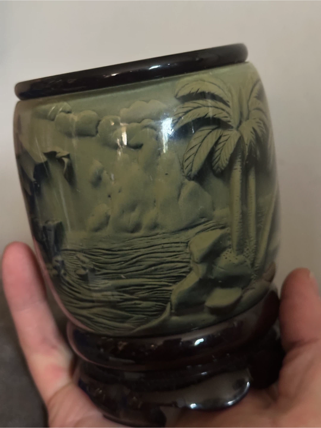 Vintage Chinese Faux Cinnabar Resin Junk Ship Brush Pot - photo 3