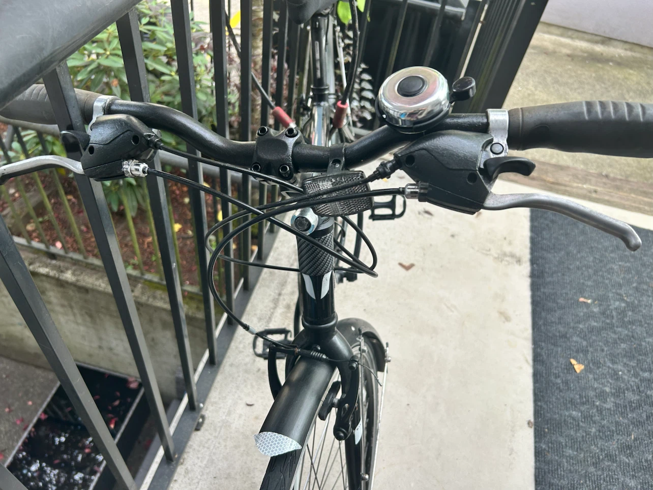 Devinci Milano Hybrid Bike