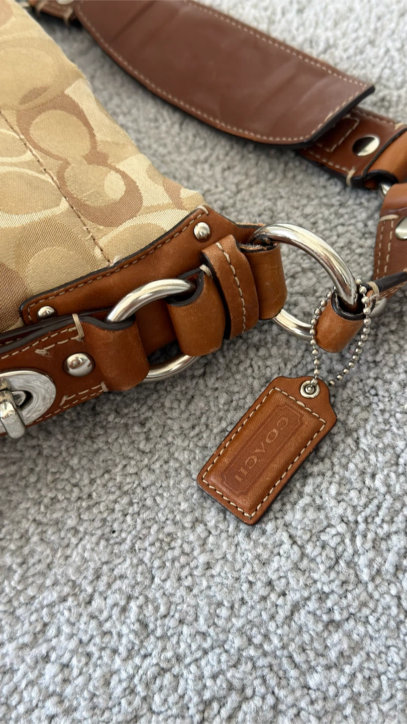 Coach Signature Hobo Handbag vintage 2006 - photo 5