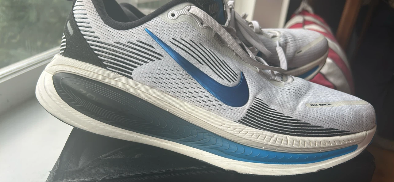 Nike Zoom Vomero 16 Running Shoes - photo 4