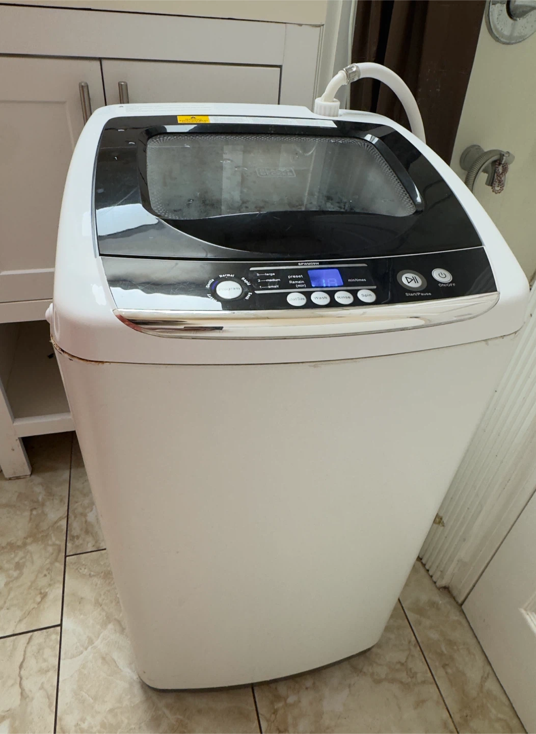 Black+Decker Compact Washing Machine - photo 3
