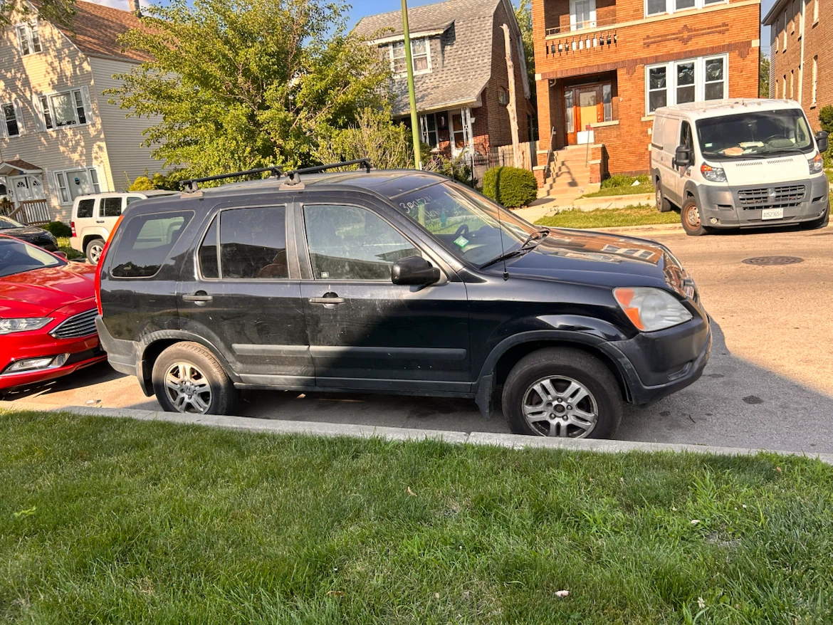 Black Honda CR-V SUV - photo 5
