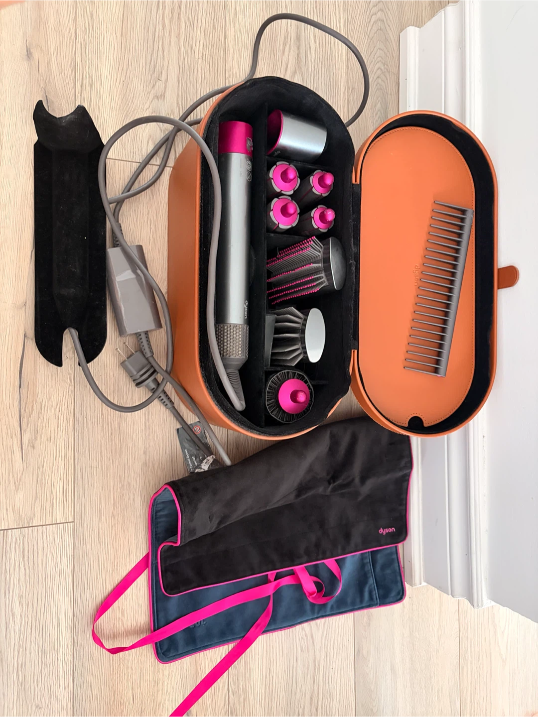 Dyson Airwrap Complete Styler with Case