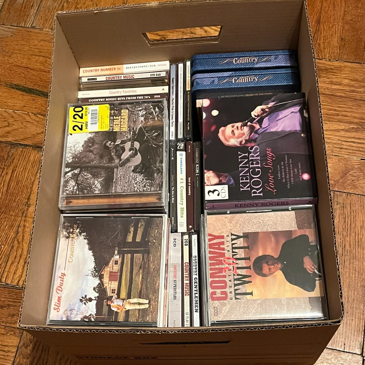 BIG LOT OF COUNTRY MUSIC CDS