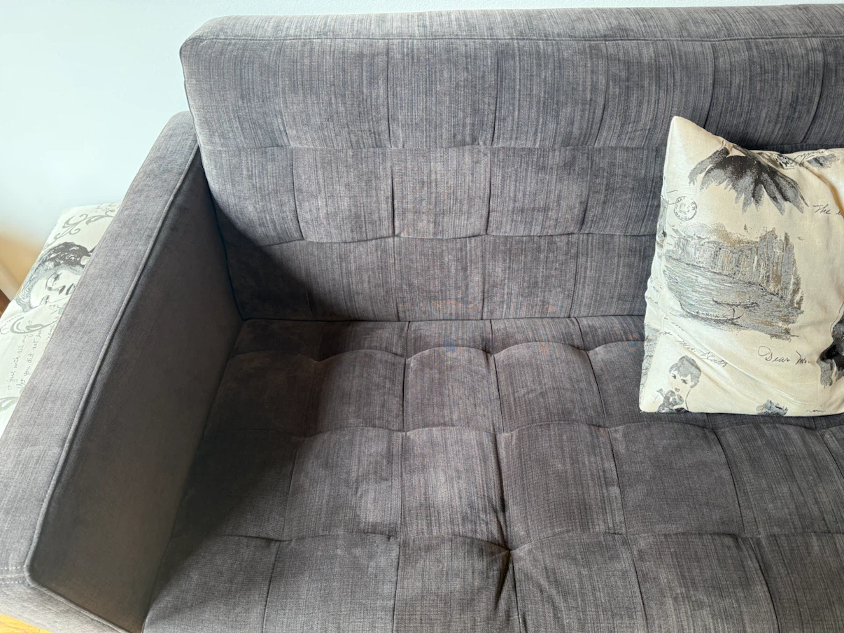 Gray Tufted Sofa - photo 2