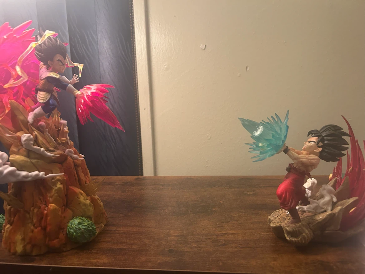 Dragon Ball Z Vegeta and Goku Action Figure Diorama - photo 3