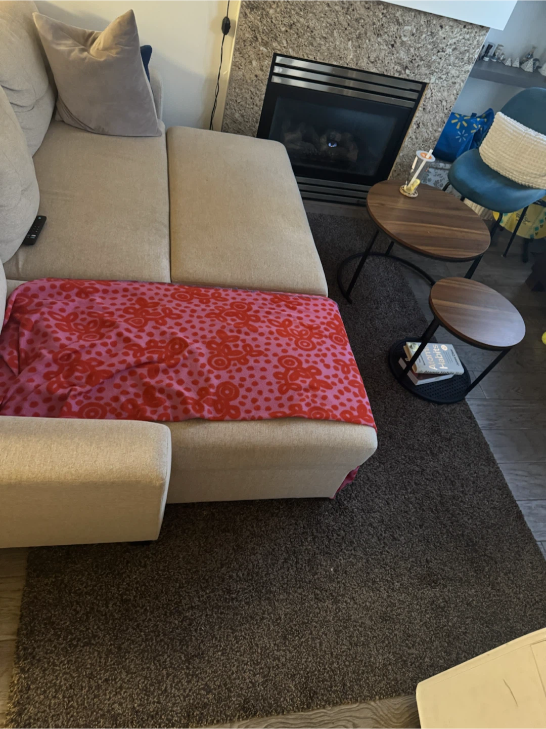 Brown living room rug - photo 2