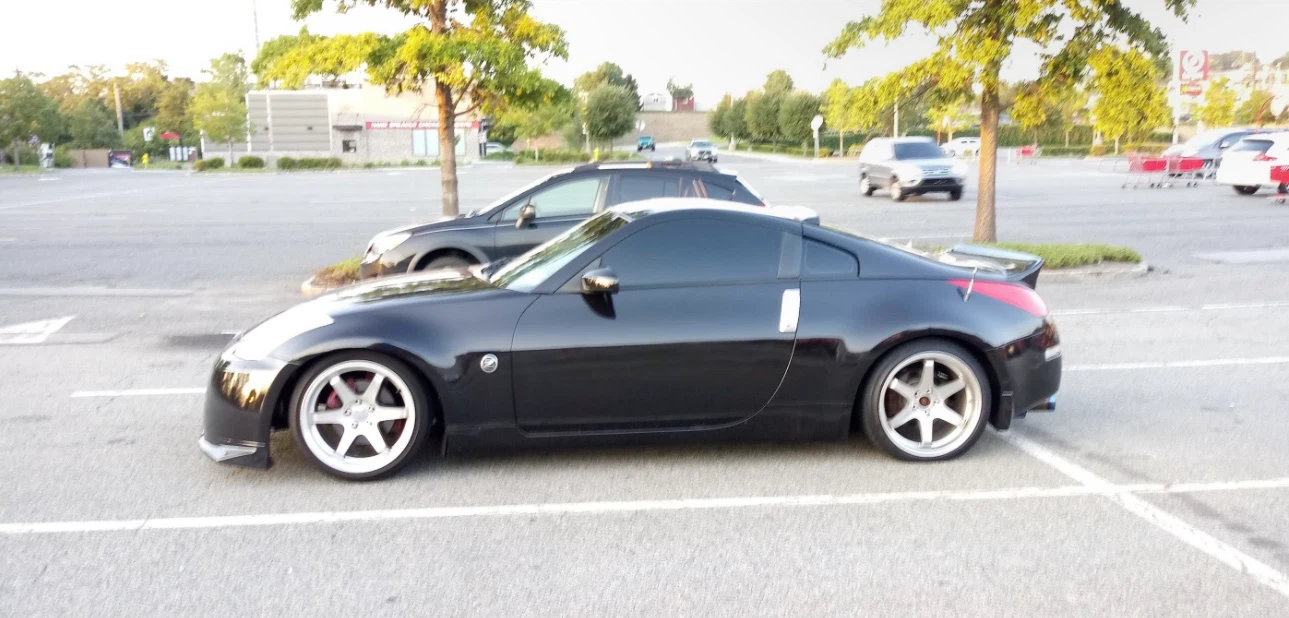 Black Nissan 350Z Coupe 2004 auto - photo 2