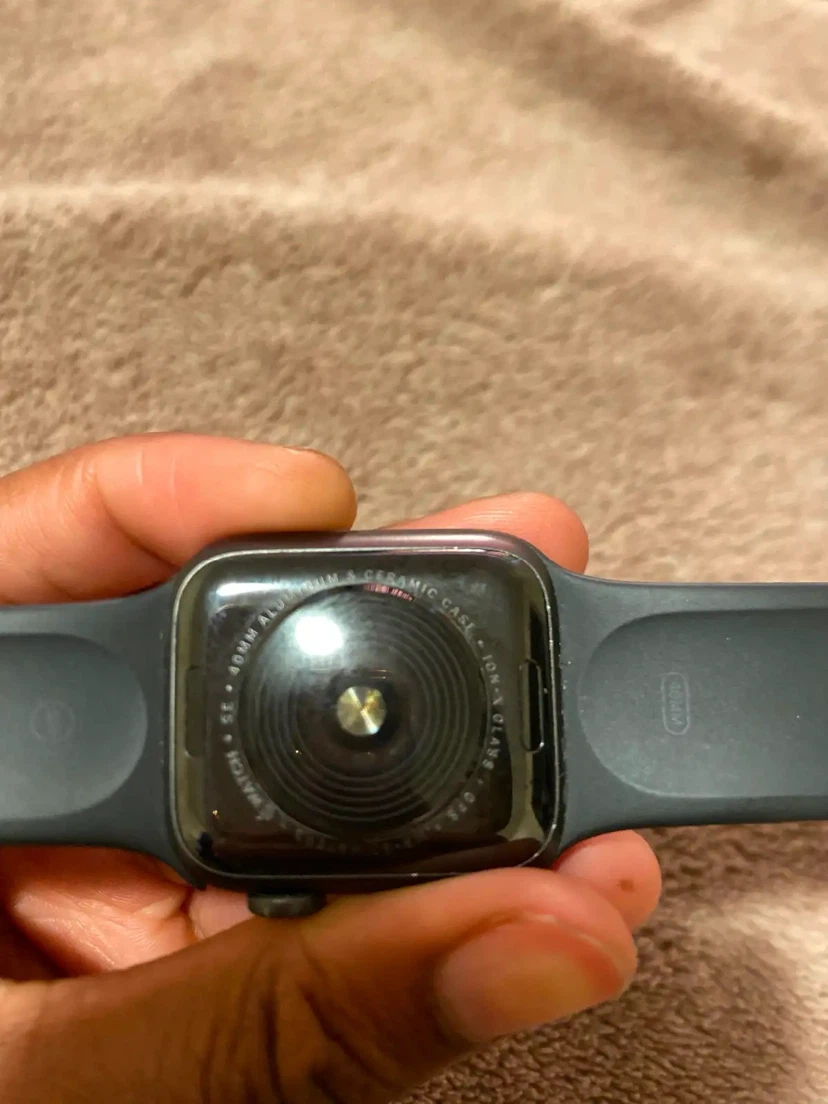 Apple Watch SE 40mm - photo 5