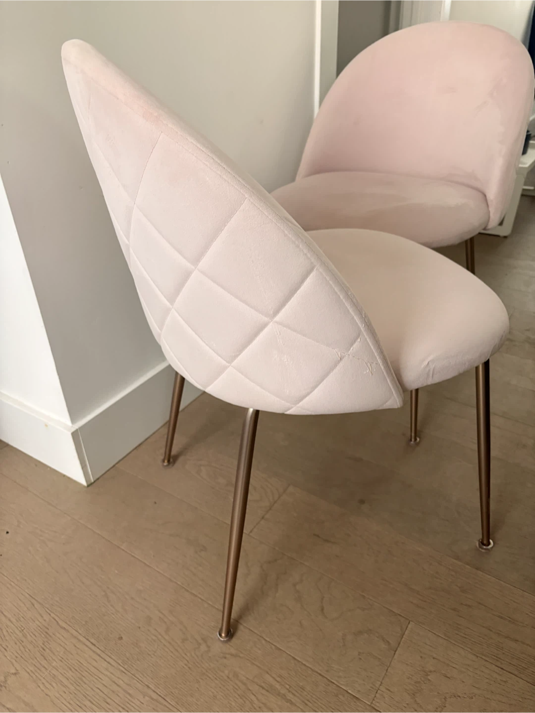 Set of 2 Pink Velvet Accent Chairs with Gold Legs - photo 3