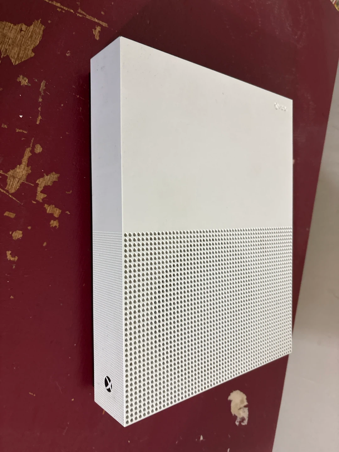 AOPEN Computer Monitor with Xbox One S Bundle - photo 4