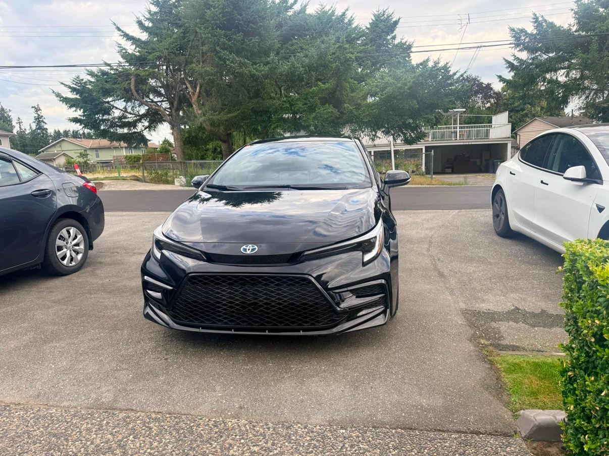 2025 Toyota Corolla AWD XSE Hybrid