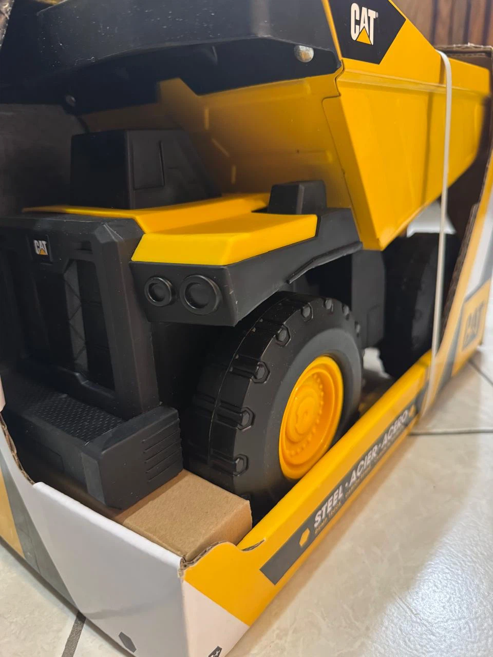CAT Mighty Steel Dump Truck 20" toy