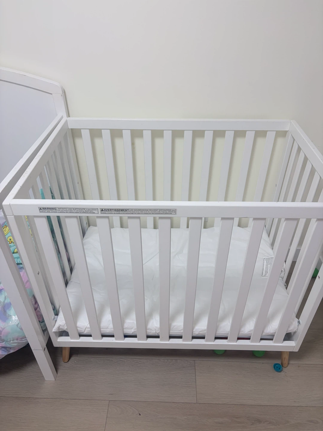 Mini crib