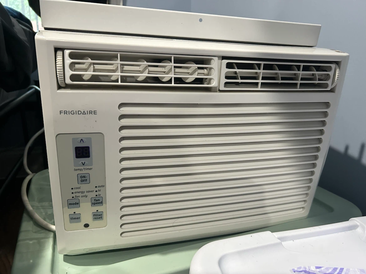 Window Air Conditioning Unit