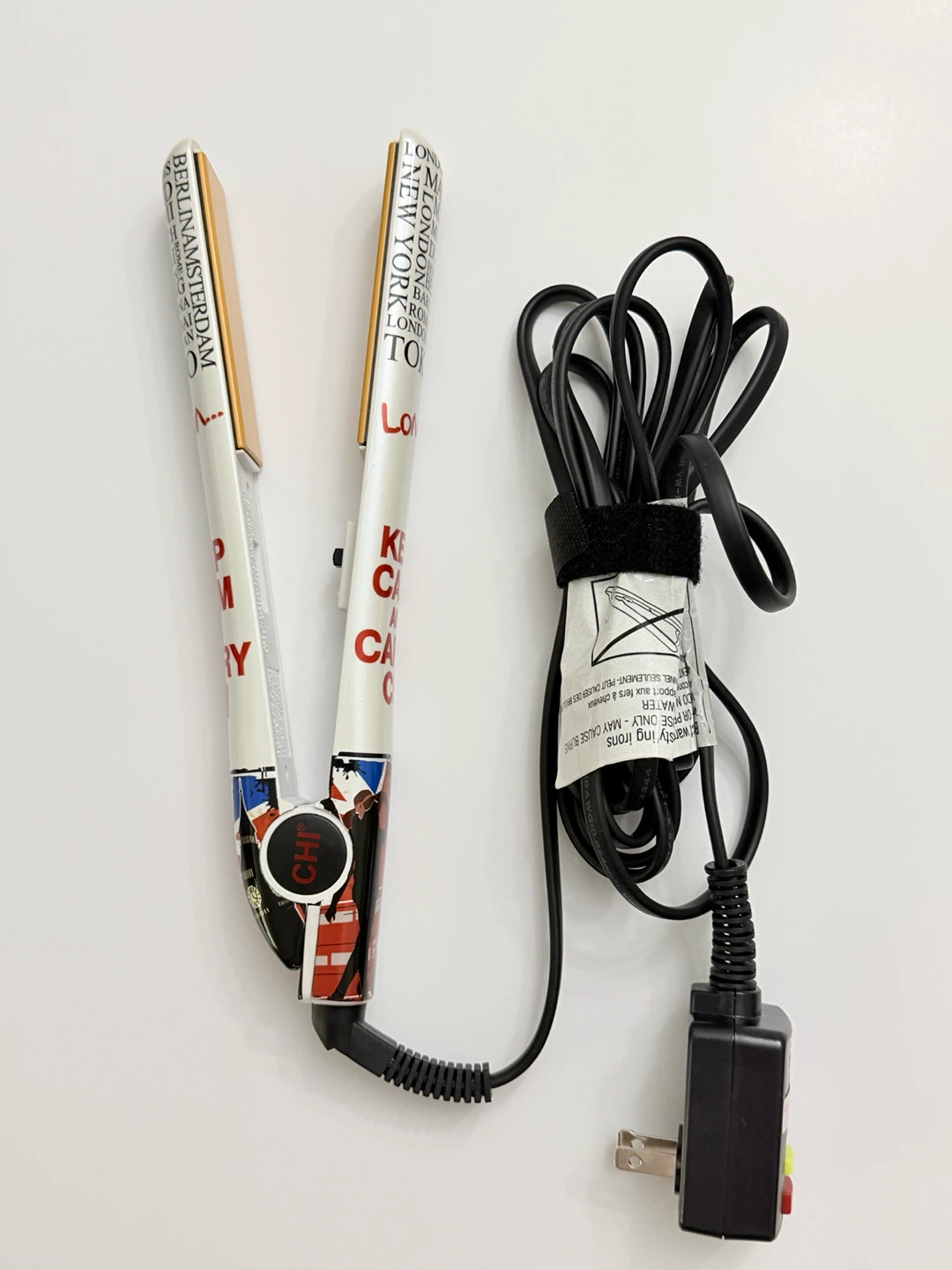CHI Flat Iron Hair Straightener and Bag Limited Edition - photo 4