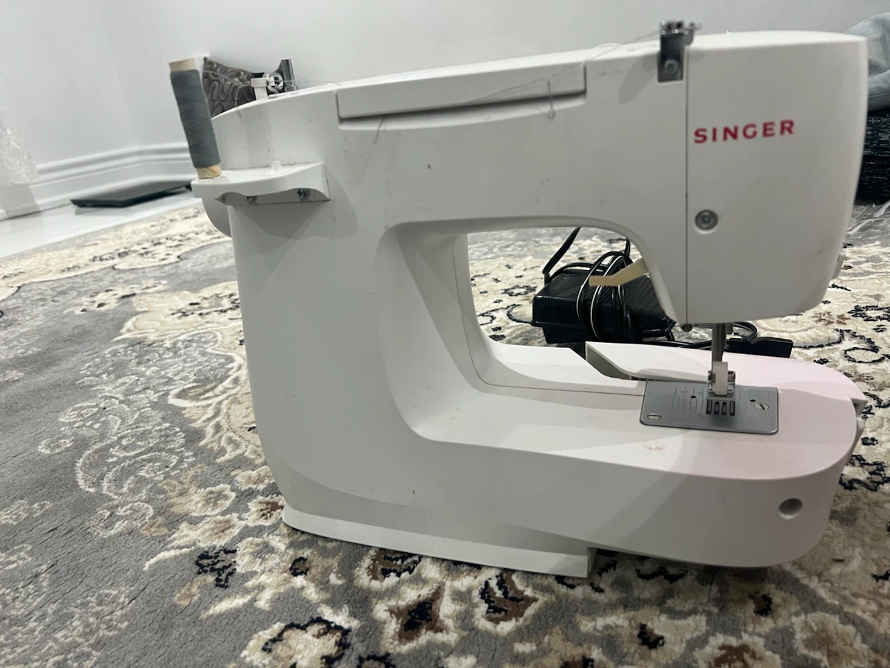Singer M2100 Sewing Machine - photo 2
