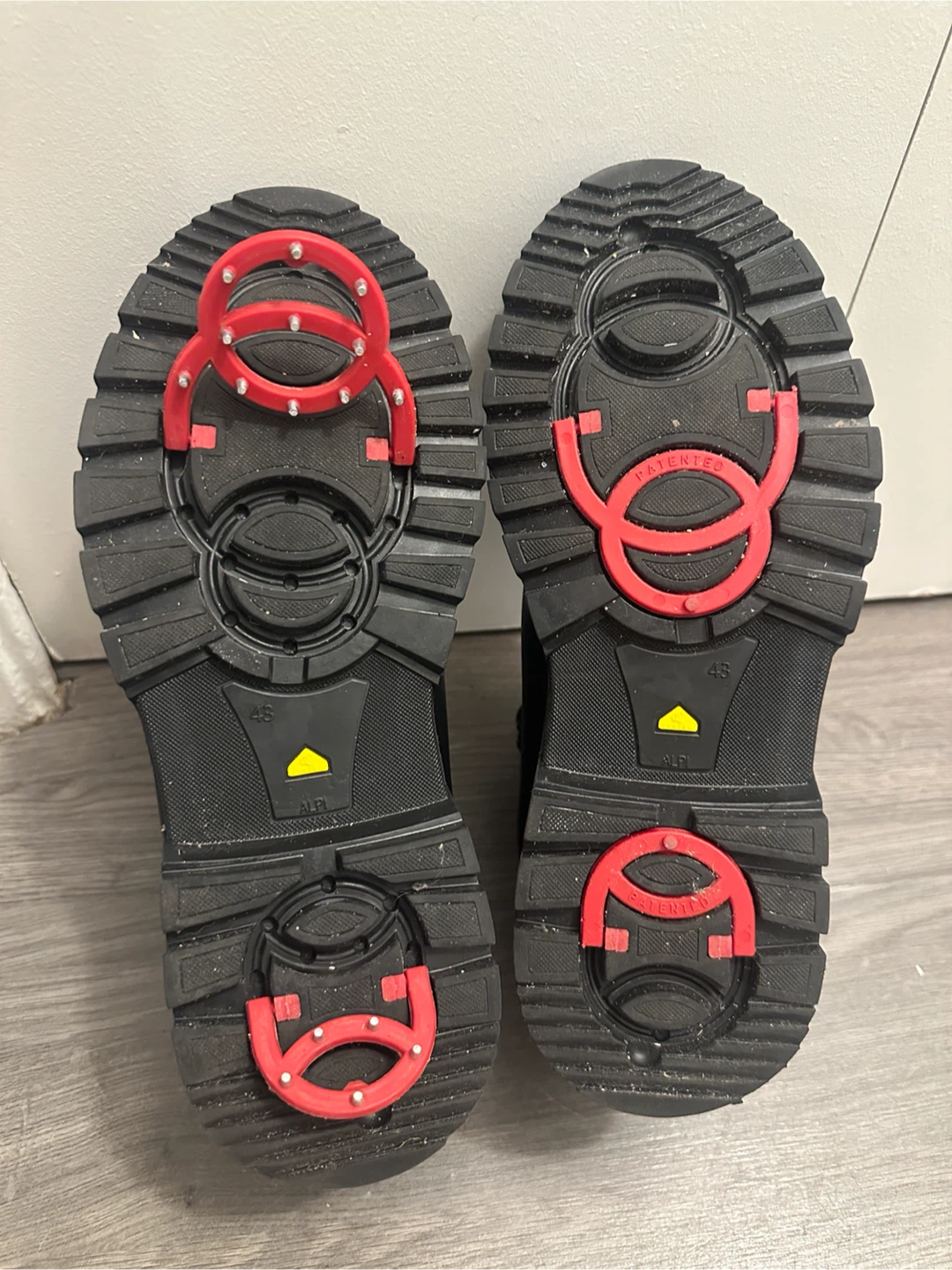 Toe Warmers  Winter Boots with microspikes