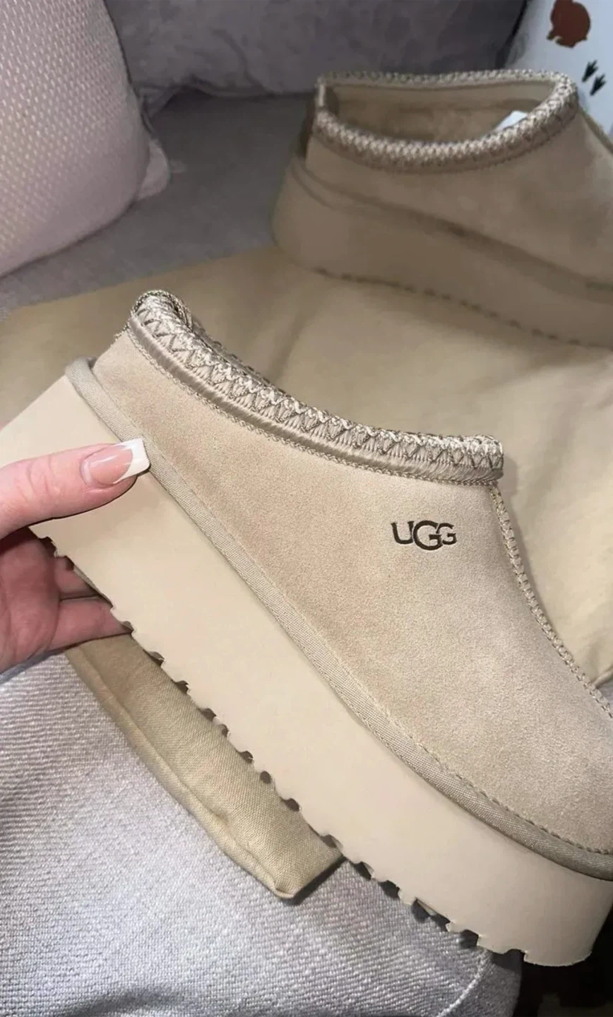 UGG Women's  Shoes