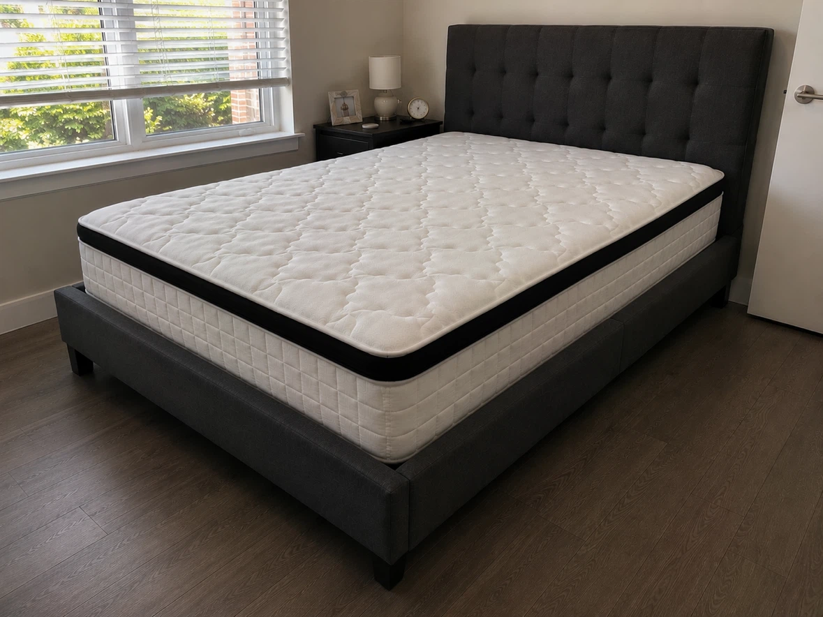 Queen Size Crystli Hybrid Mattress – Like New