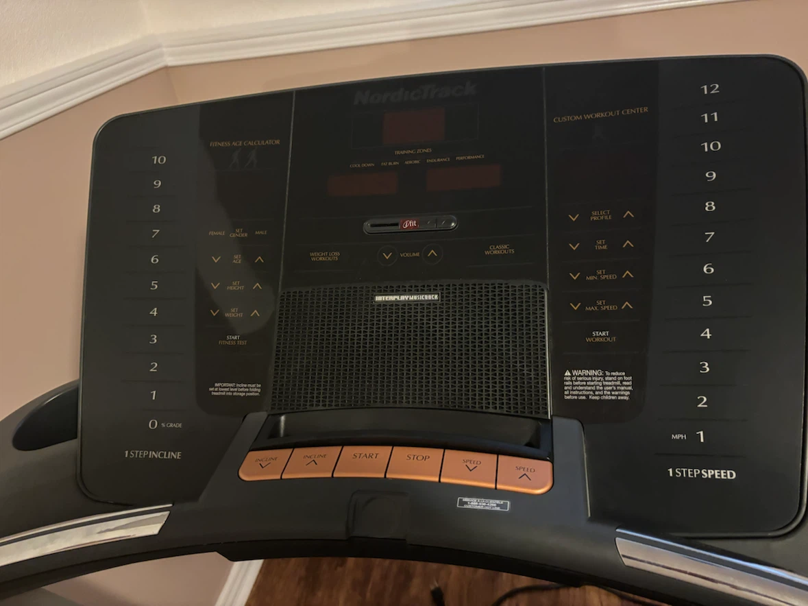 NordicTrack A2350 Treadmill - photo 4
