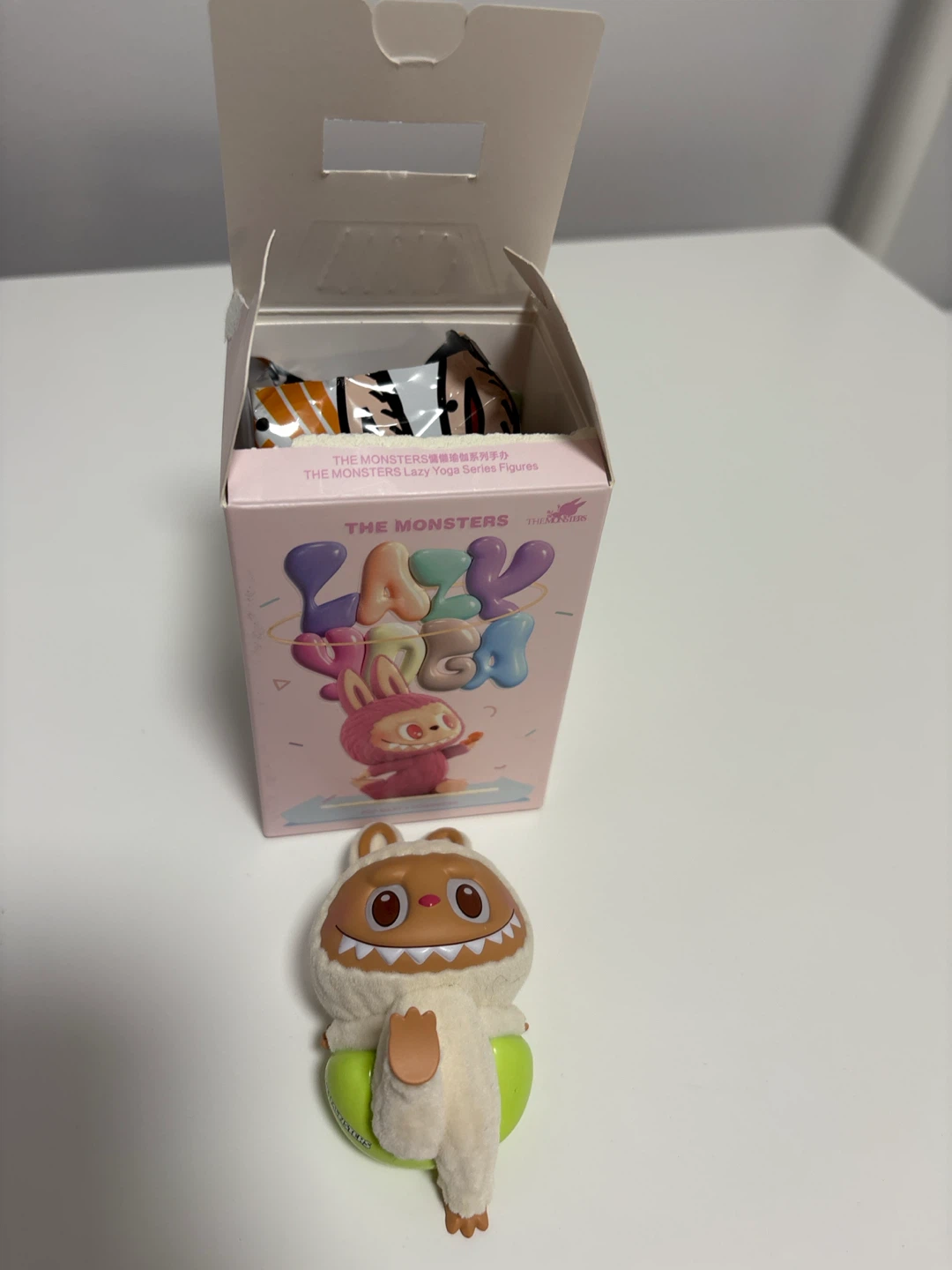 THE MONSTERS Lazy Yoga Series Figure
