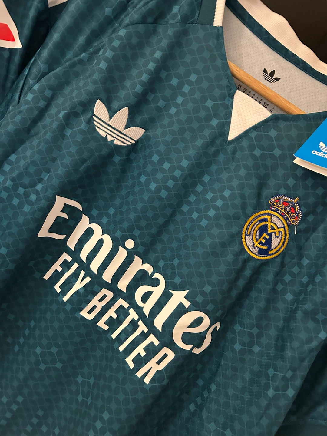 2027 Real Madrid Football Jersey Kylian Mbappé 10 - photo 4