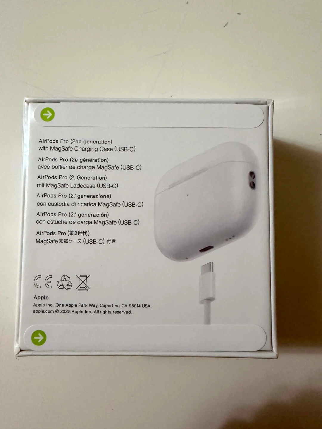 Apple AirPods Pro (2nd generation) with MagSafe Charging Case - photo 3